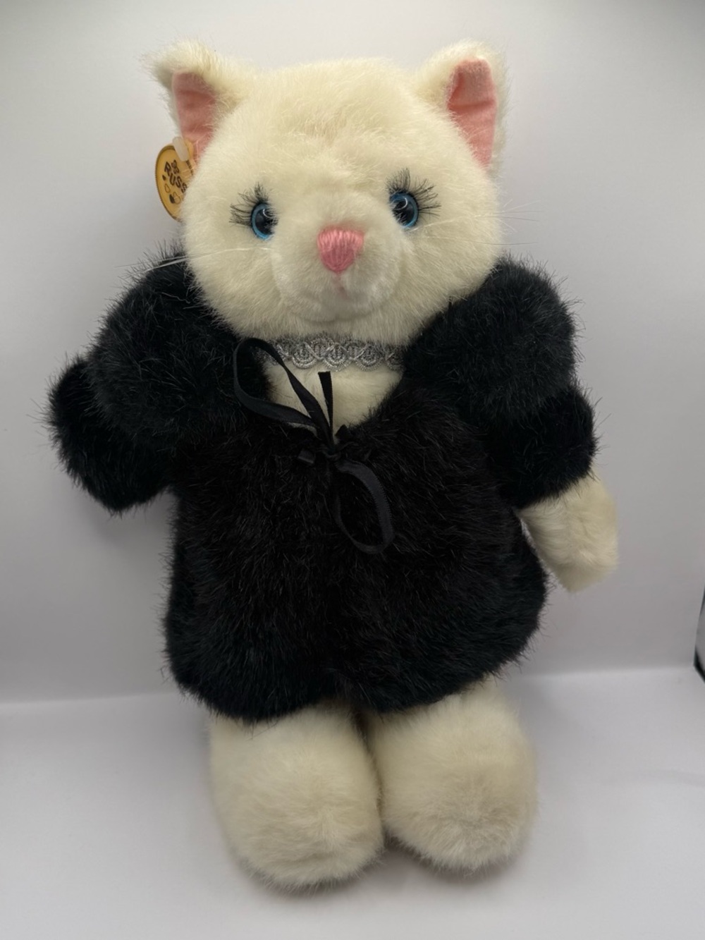 Vintage Rare HTF Russ Berrie “Jennifer” Cat Eyelashes Fur Coat Stuffed Animal